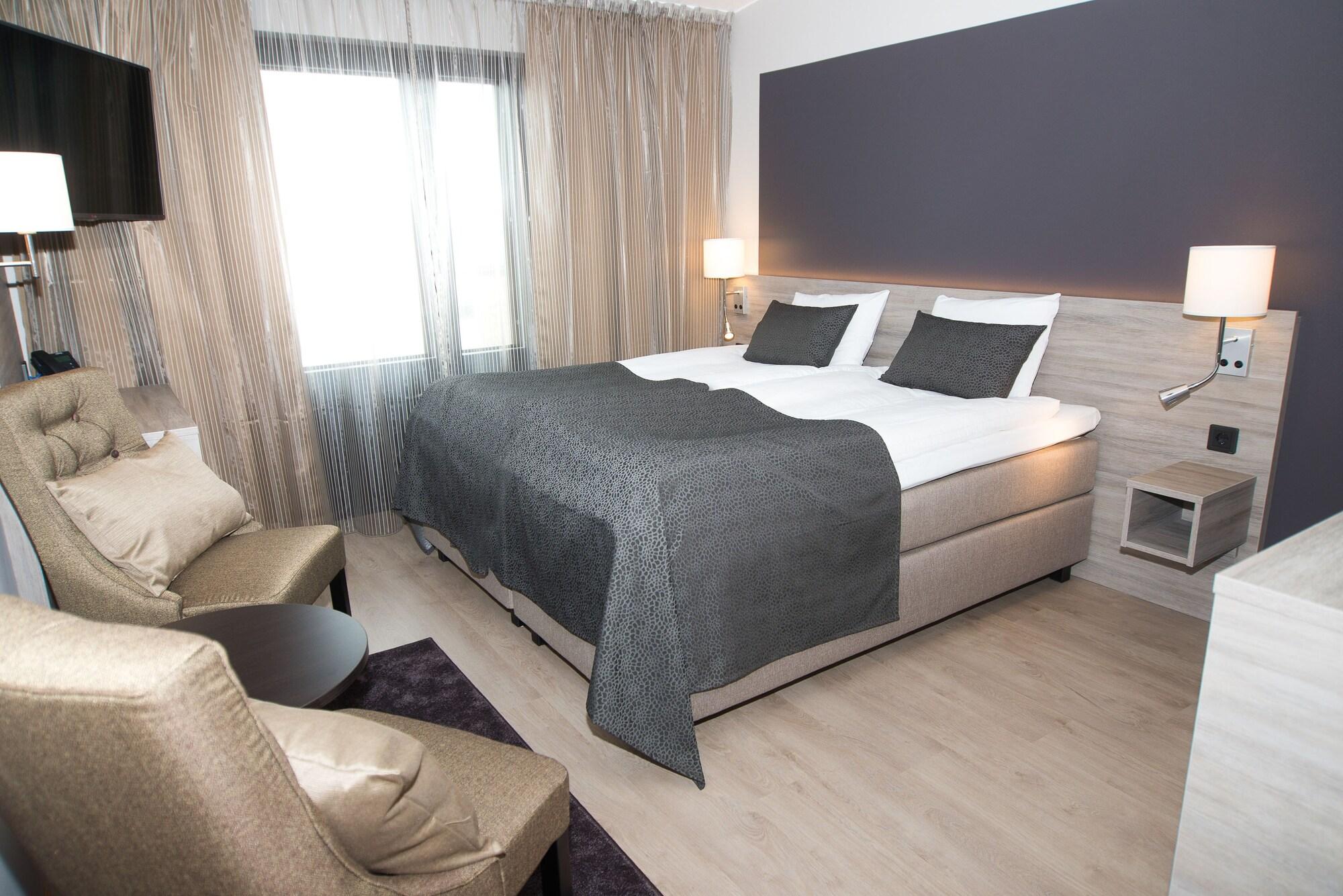 Hotel Pommern Мариехамн Екстериор снимка