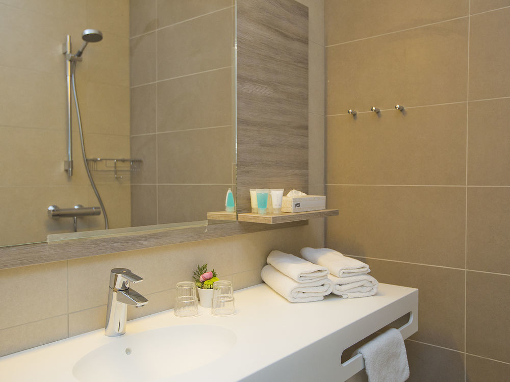 Hotel Pommern Мариехамн Екстериор снимка